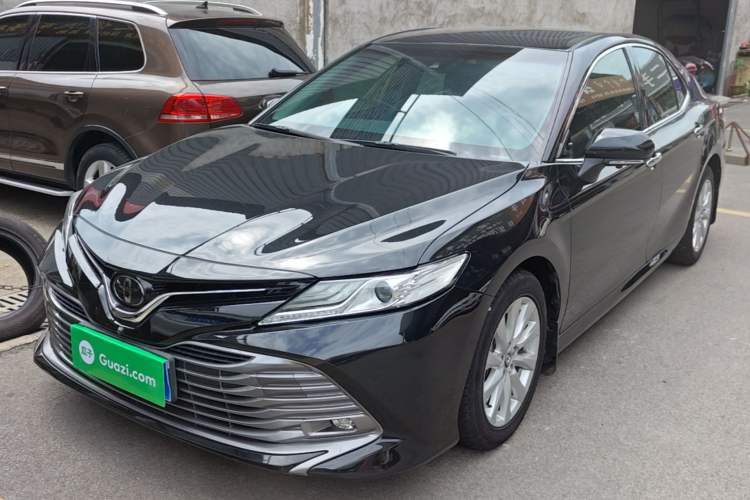 Used Toyota Camry 2018 2.0G Luxury Edition Guazi used car, China used car export, Used car for sale, Used  cars, Cheapest cars for sale