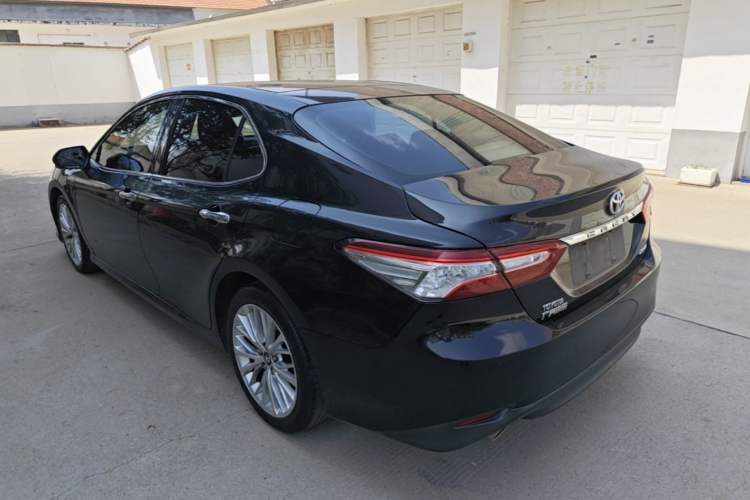 Used Toyota Camry 2018 2.5G Luxury Edition Rear Left 45 Deg