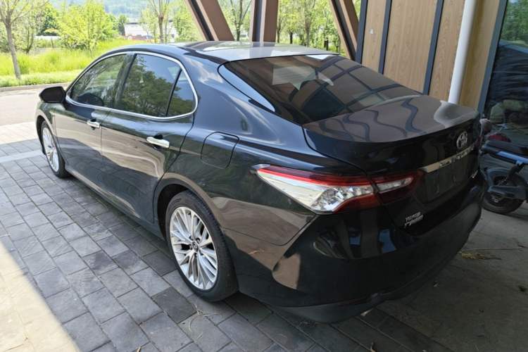Used Toyota Camry 2018 2.5G Luxury Edition Rear Left 45 Deg