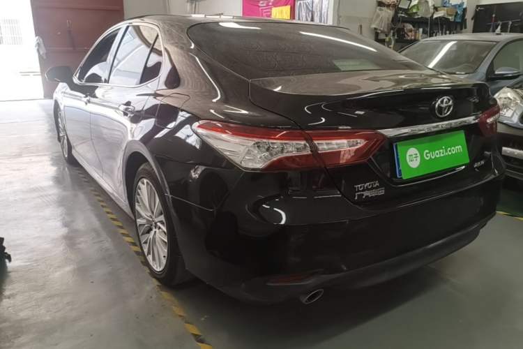 Used Toyota Camry 2018 2.5G Luxury Edition Rear Left 45 Deg