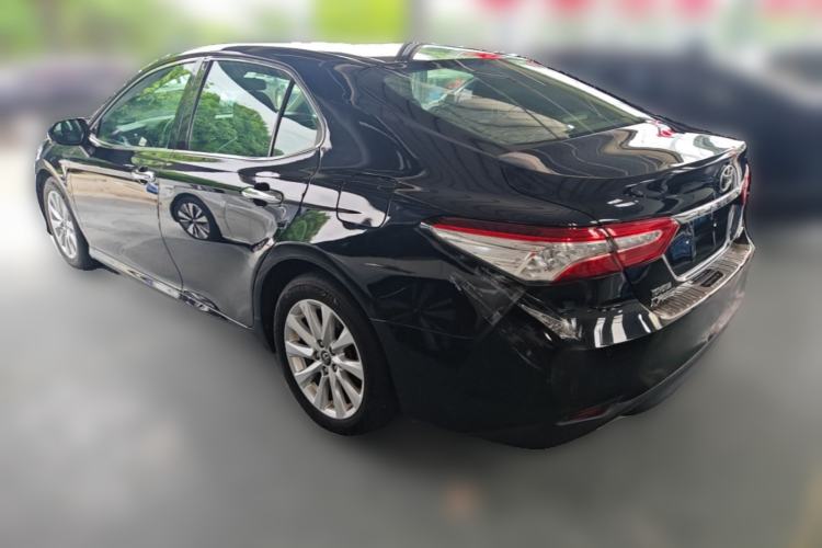 Used Toyota Camry 2018 2.0G Luxury Edition Rear Left 45 Deg