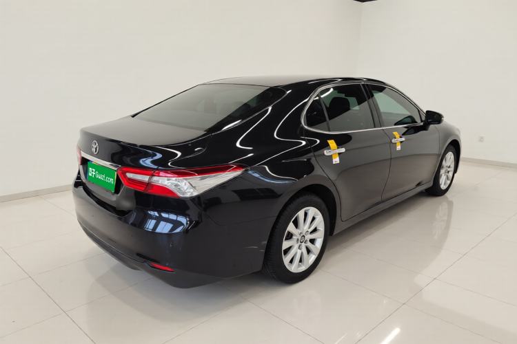 Used Toyota Camry 2018 2.0G Luxury Edition Rear Right 45 Deg