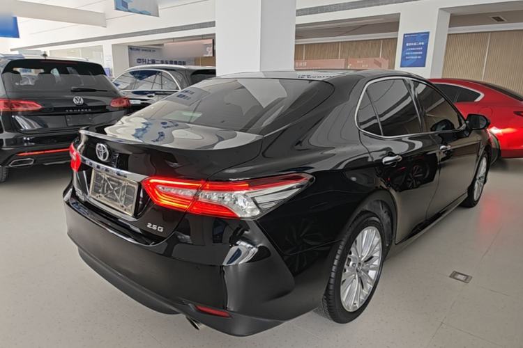 Used Toyota Camry 2018 2.5G Luxury Edition Rear Right 45 Deg