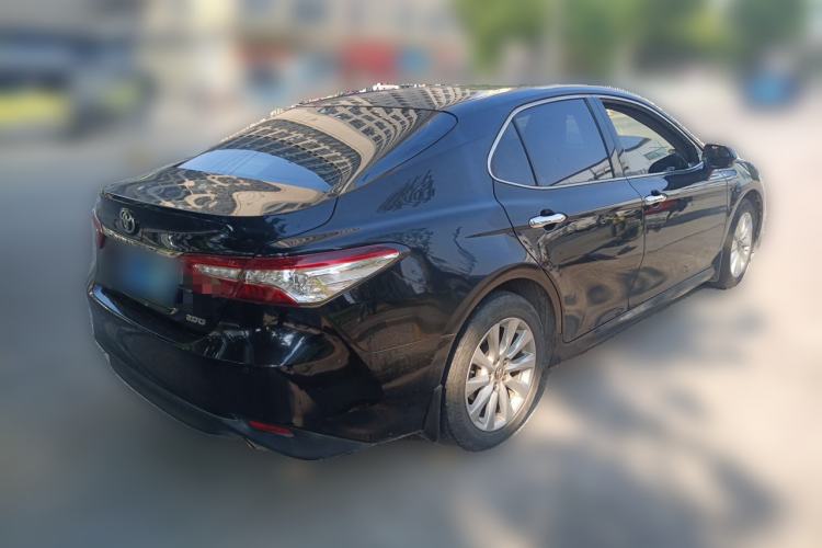 Used Toyota Camry 2018 2.0G Luxury Edition Rear Right 45 Deg