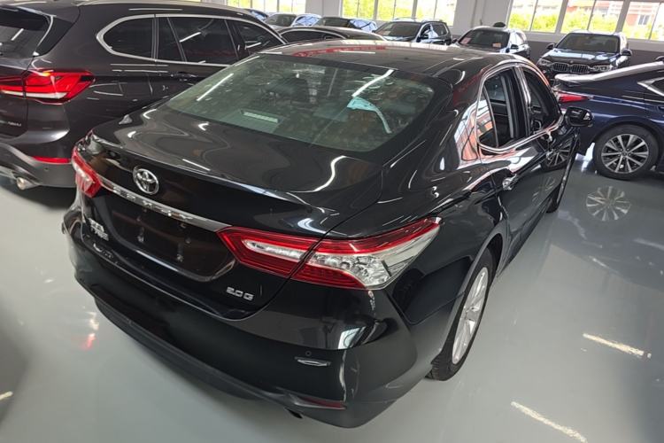 Used Toyota Camry 2018 2.0G Luxury Edition Rear Right 45 Deg