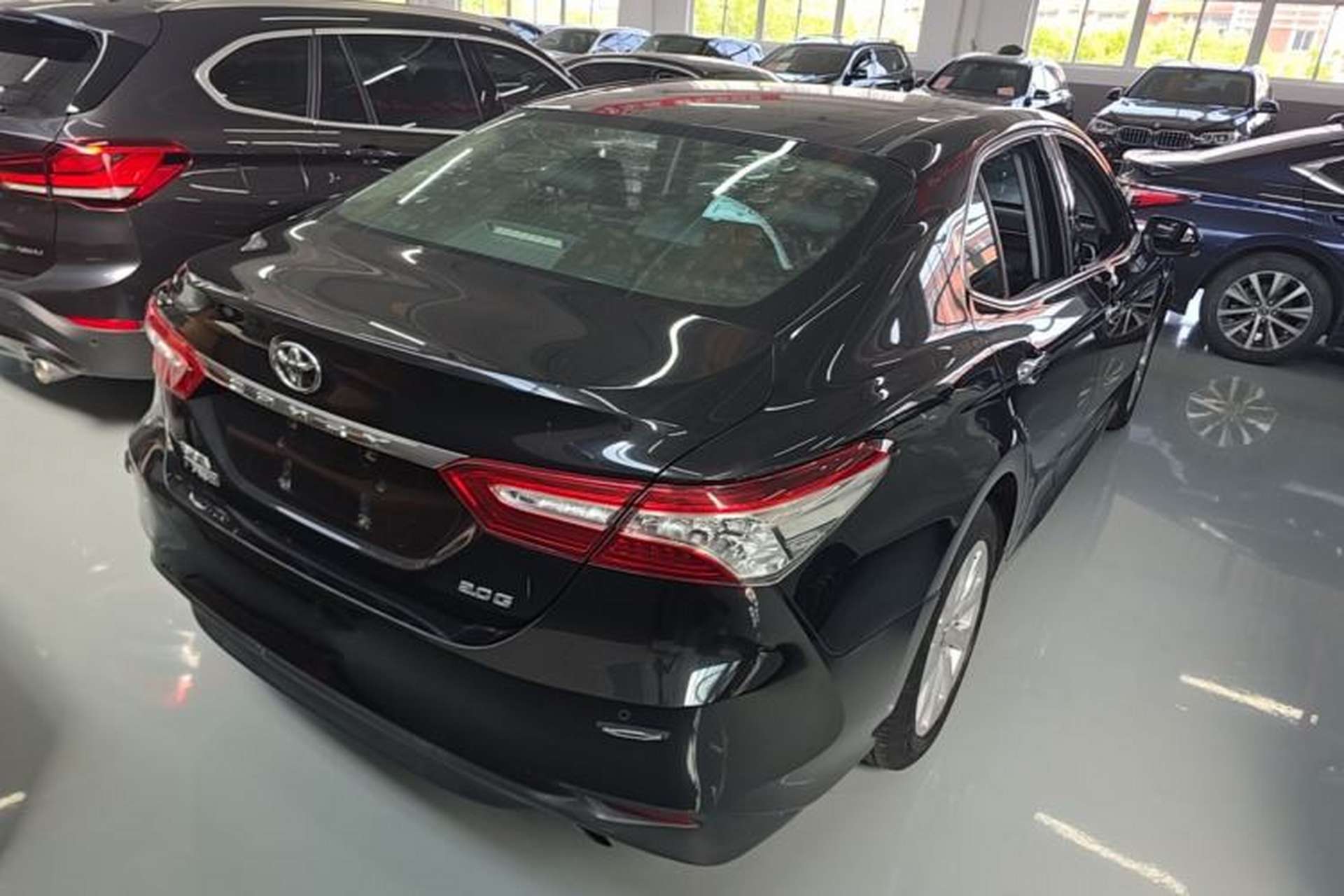 Used Toyota Camry 2018 2.0G Luxury Edition Rear Right 45 Deg