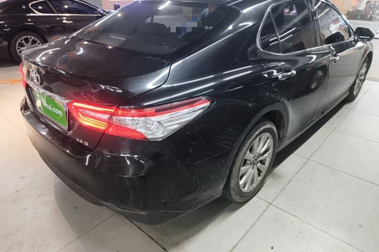 Used Toyota Camry 2018 2.0G Luxury Edition Rear Right 45 Deg