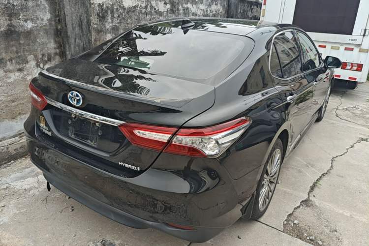 Used Toyota Camry 2018 Dual-Engine 2.5 HG Luxury Edition Rear Right 45 Deg