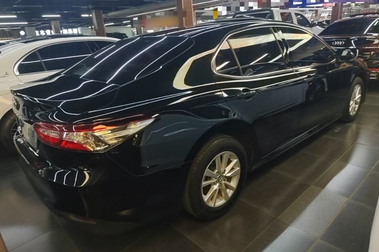 Used Toyota Camry 2018 2.0E Leading Edition Rear Right 45 Deg