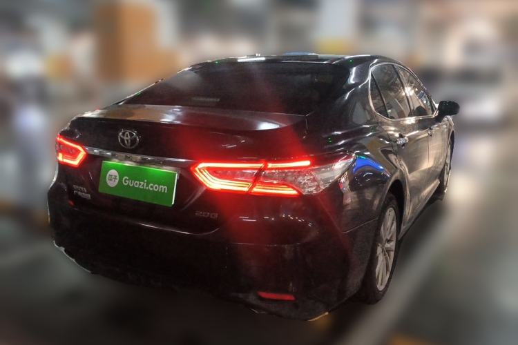 Used Toyota Camry 2018 2.0G Luxury Edition Rear Right 45 Deg