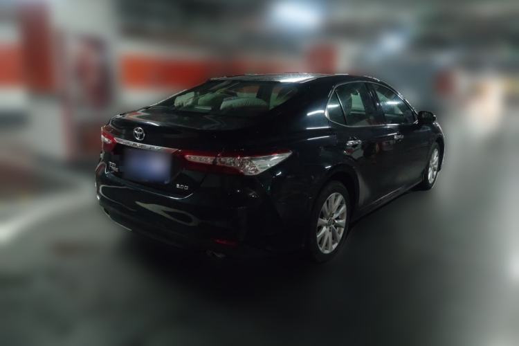 Used Toyota Camry 2018 2.0G Luxury Edition Rear Right 45 Deg