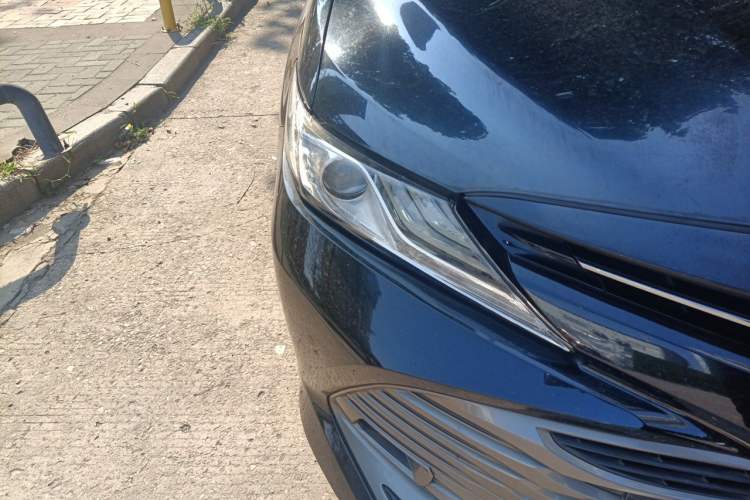 Used Toyota Camry 2018 2.0G Luxury Edition Right Front Headlight