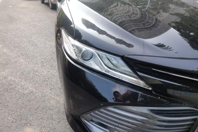 Used Toyota Camry 2018 2.5G Luxury Edition Right Front Headlight