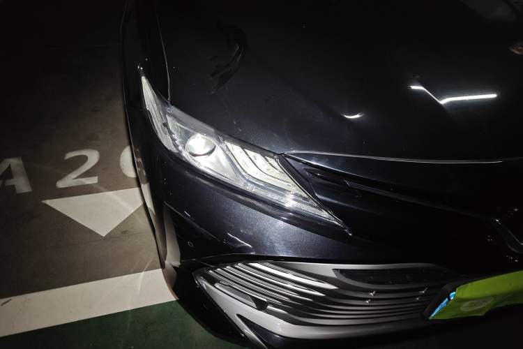 Used Toyota Camry 2018 2.0G Luxury Edition Right Front Headlight
