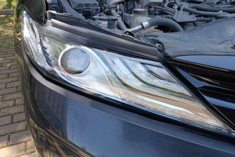 Used Toyota Camry 2018 Dual-Engine 2.5 HG Luxury Edition Right Front Headlight