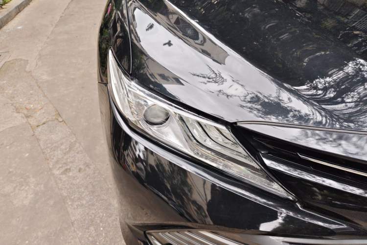 Used Toyota Camry 2018 2.0G Luxury Edition Right Front Headlight