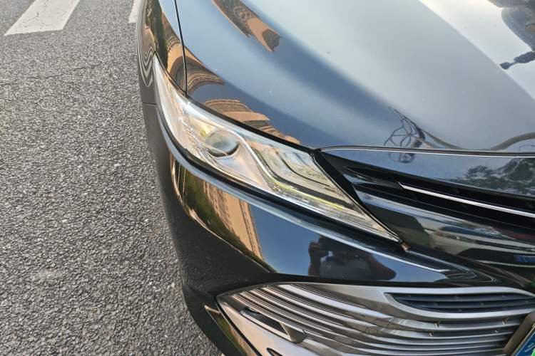 Used Toyota Camry 2018 2.5G Luxury Edition Right Front Headlight