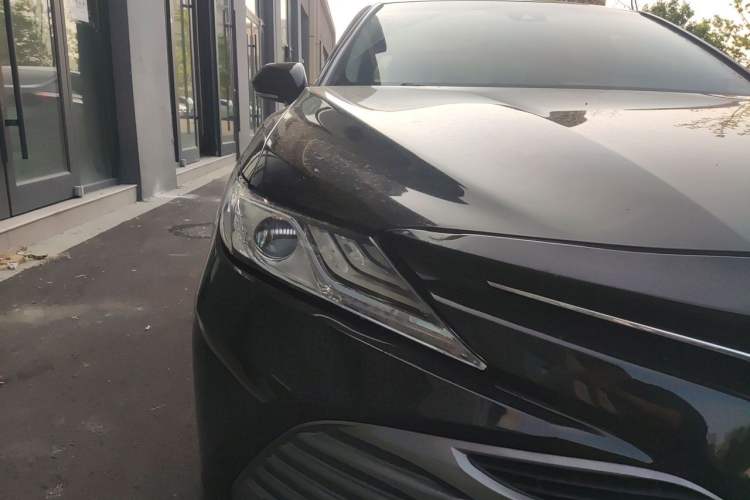Used Toyota Camry 2018 2.5G Luxury Edition Right Front Headlight