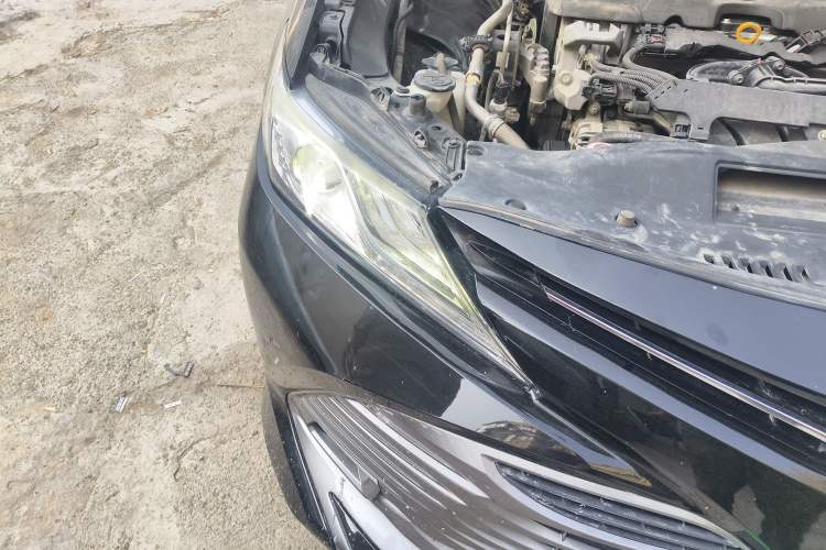 Used Toyota Camry 2018 2.5G Luxury Edition Right Front Headlight