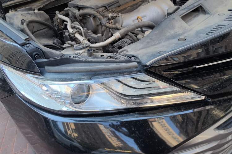 Used Toyota Camry 2018 2.0G Luxury Edition Right Front Headlight