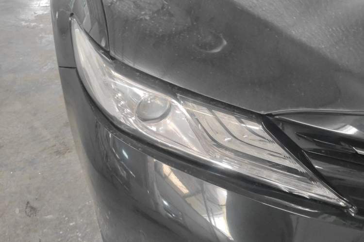 Used Toyota Camry 2018 2.5G Luxury Edition Right Front Headlight