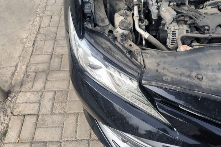 Used Toyota Camry 2018 2.5G Luxury Edition Right Front Headlight