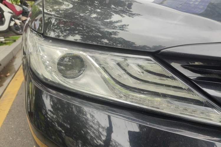 Used Toyota Camry 2018 2.5G Luxury Edition Right Front Headlight