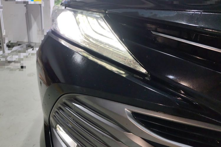 Used Toyota Camry 2018 2.0G Luxury Edition Right Front Headlight