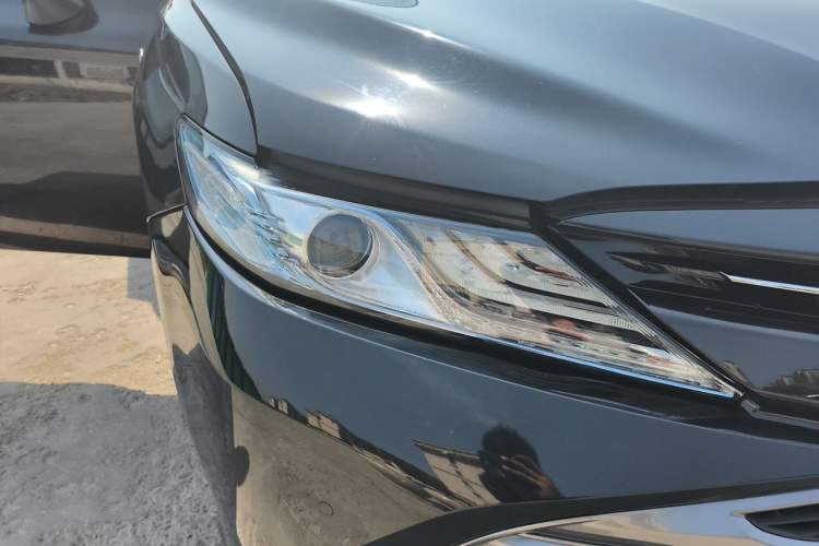 Used Toyota Camry 2018 Dual-Engine 2.5 HG Luxury Edition Right Front Headlight