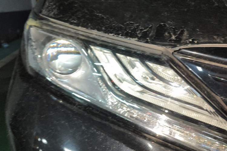 Used Toyota Camry 2018 2.5G Luxury Edition Right Front Headlight