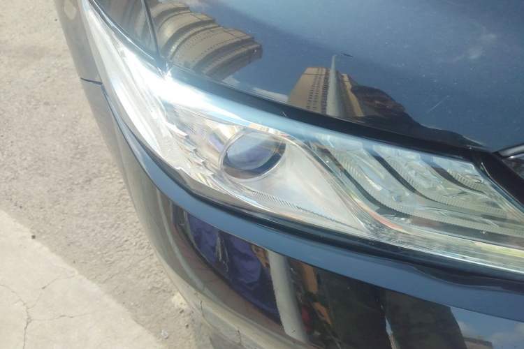 Used Toyota Camry 2018 2.5G Luxury Edition Right Front Headlight