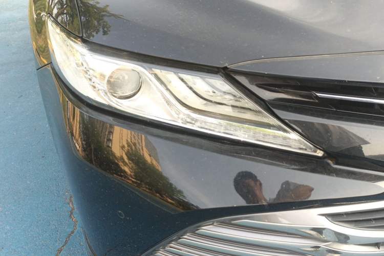 Used Toyota Camry 2018 2.5G Luxury Edition Right Front Headlight