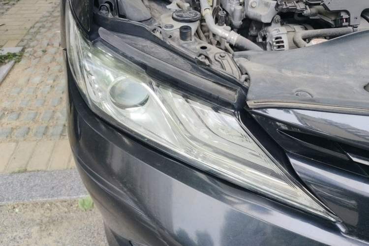 Used Toyota Camry 2018 2.5G Luxury Edition Right Front Headlight
