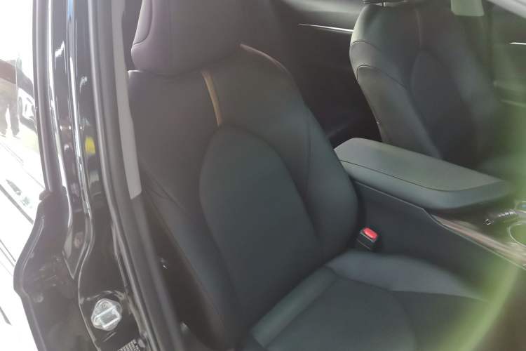 Used Toyota Camry 2018 2.0G Luxury Edition Right Front Seat