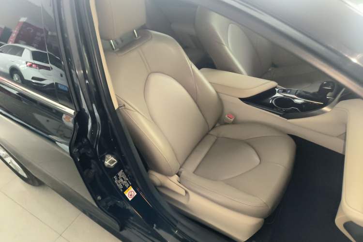 Used Toyota Camry 2018 2.0E Elite Edition Right Front Seat
