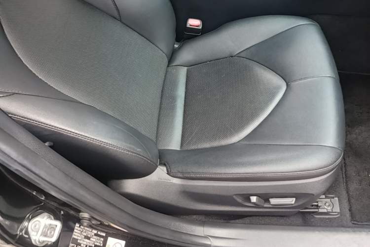 Used Toyota Camry 2018 2.5G Luxury Edition Right Front Seat
