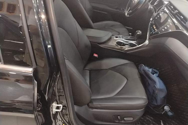 Used Toyota Camry 2018 2.5G Luxury Edition Right Front Seat