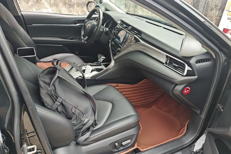 Used Toyota Camry 2018 Dual-Engine 2.5 HG Luxury Edition Right Front Seat