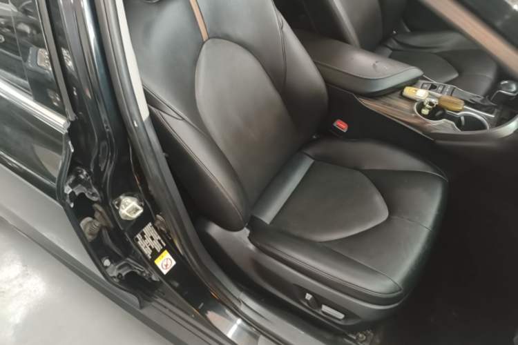 Used Toyota Camry 2018 2.5G Luxury Edition Right Front Seat