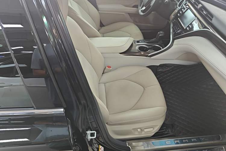 Used Toyota Camry 2018 2.0G Luxury Edition Right Front Seat
