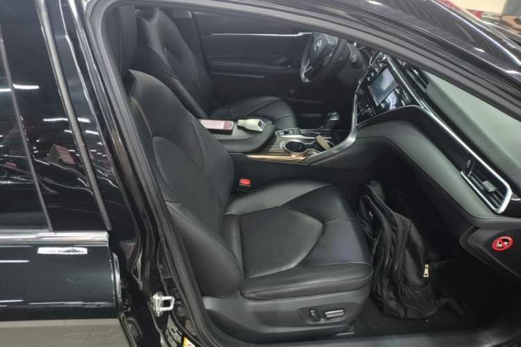 Used Toyota Camry 2018 2.0G Luxury Edition Right Front Seat