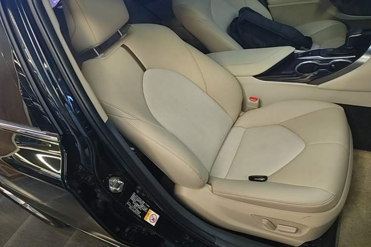 Used Toyota Camry 2018 2.0E Leading Edition Right Front Seat