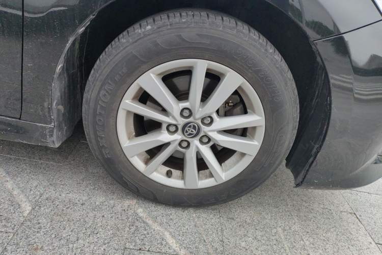 Used Toyota Camry 2018 2.0E Leading Edition Right Front Wheel Hub