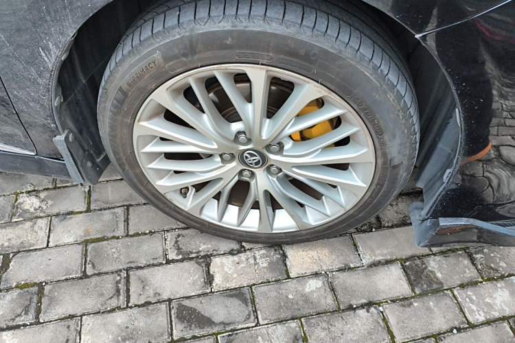 Used Toyota Camry 2018 2.0G Luxury Edition Right Front Wheel Hub