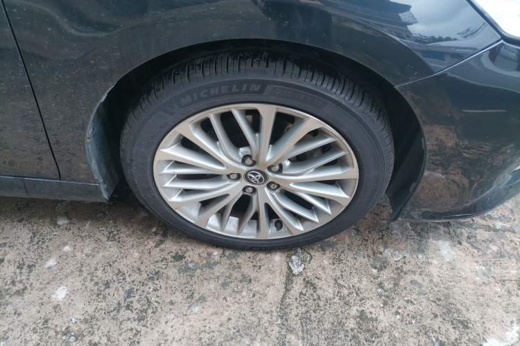 Used Toyota Camry 2018 2.5G Luxury Edition Right Front Wheel Hub
