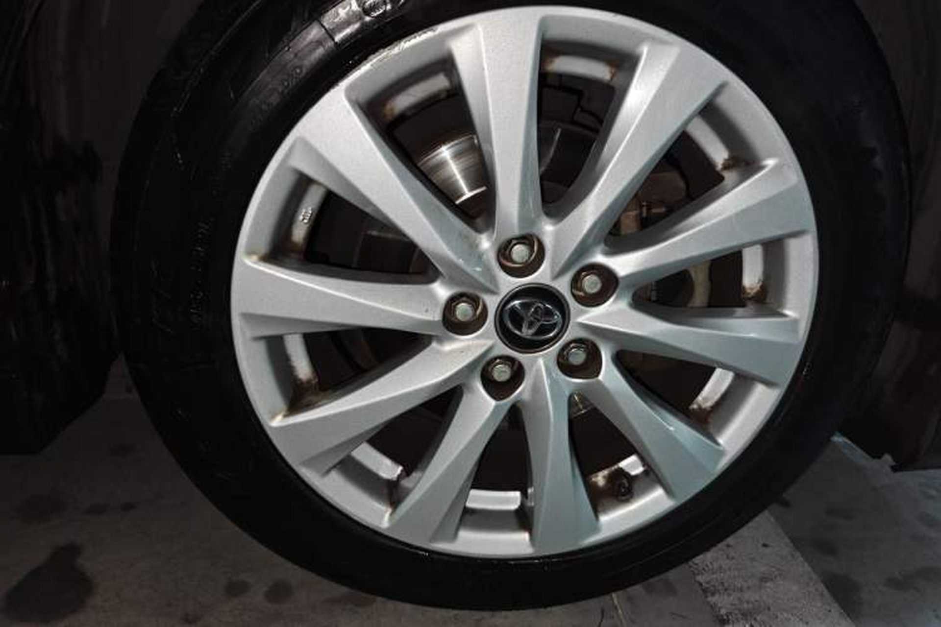 Used Toyota Camry 2018 2.0G Luxury Edition Right Front Wheel Hub