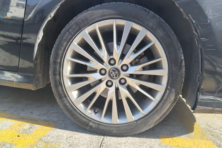 Used Toyota Camry 2018 Dual-Engine 2.5 HG Luxury Edition Right Front Wheel Hub