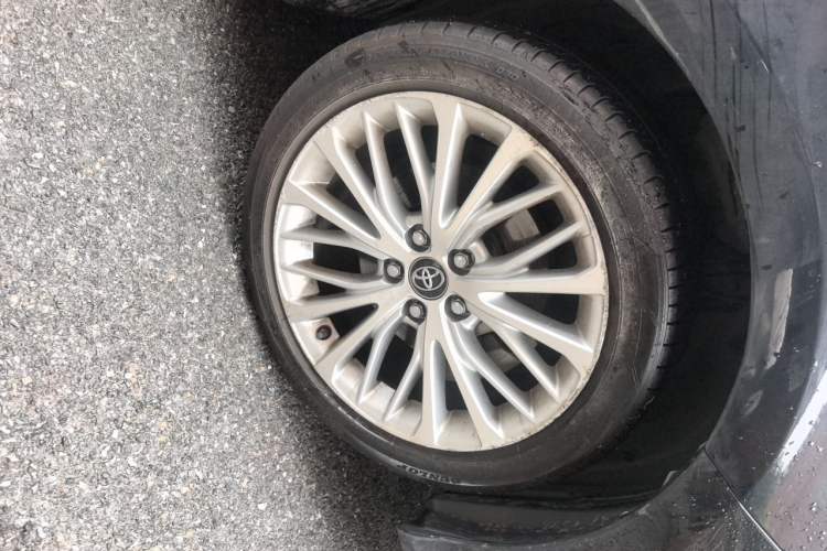 Used Toyota Camry 2018 2.5G Luxury Edition Right Front Wheel Hub