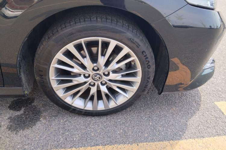 Used Toyota Camry 2018 Dual-Engine 2.5HQ Flagship Edition Right Front Wheel Hub