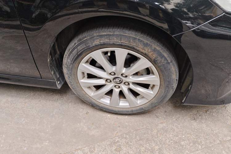 Used Toyota Camry 2018 2.0G Luxury Edition Right Front Wheel Hub